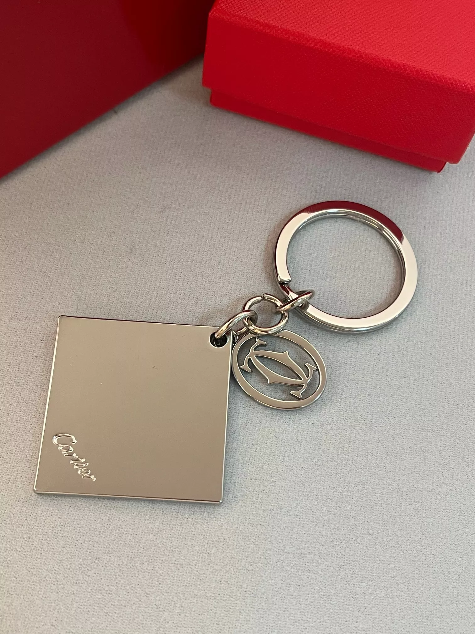 EyeCatching 6747 Cartier Key Holder And Bag Buckle