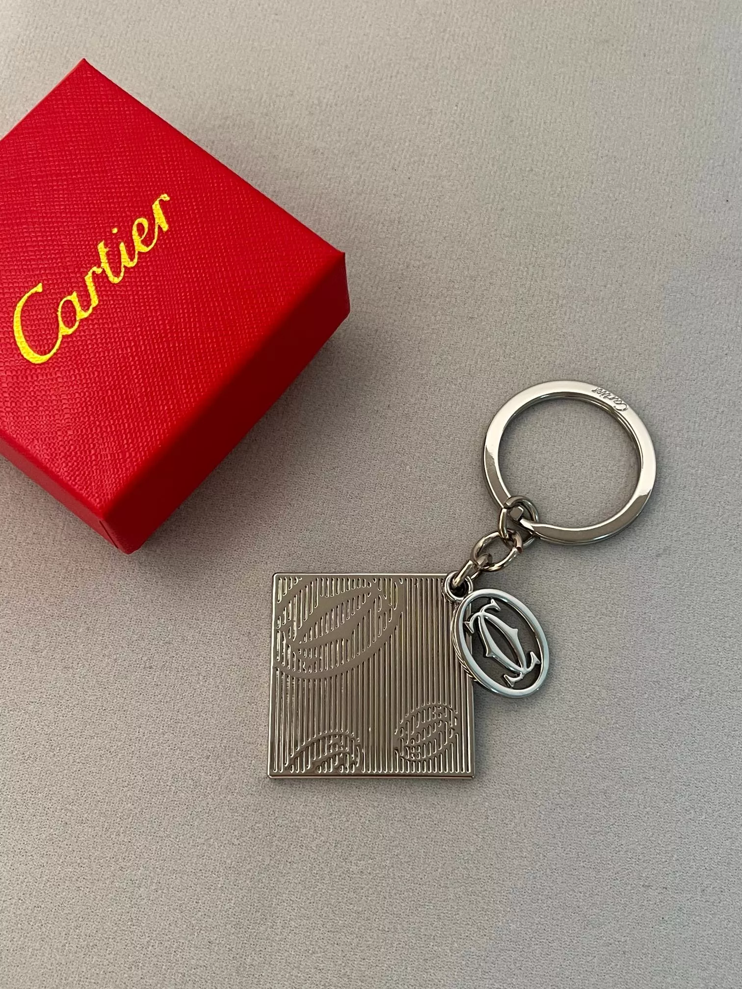 EyeCatching 6747 Cartier Key Holder And Bag Buckle