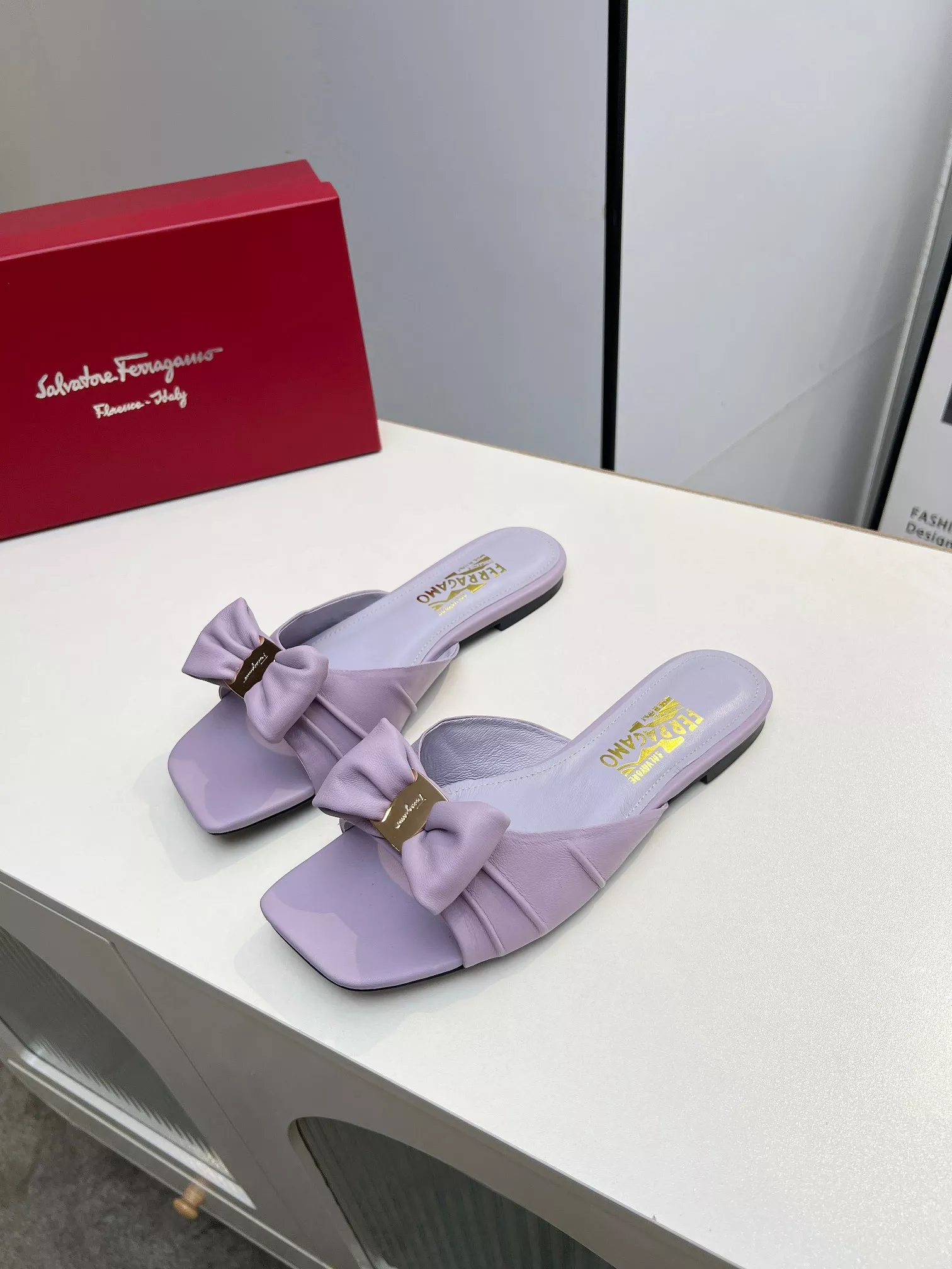 EyeCatching 6808 Salvatore Ferragamo Slippers For Women
