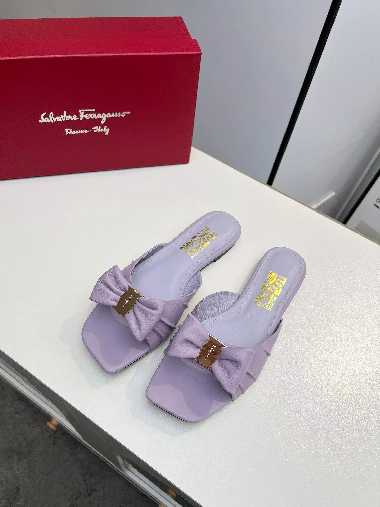 EyeCatching 6808 Salvatore Ferragamo Slippers For Women