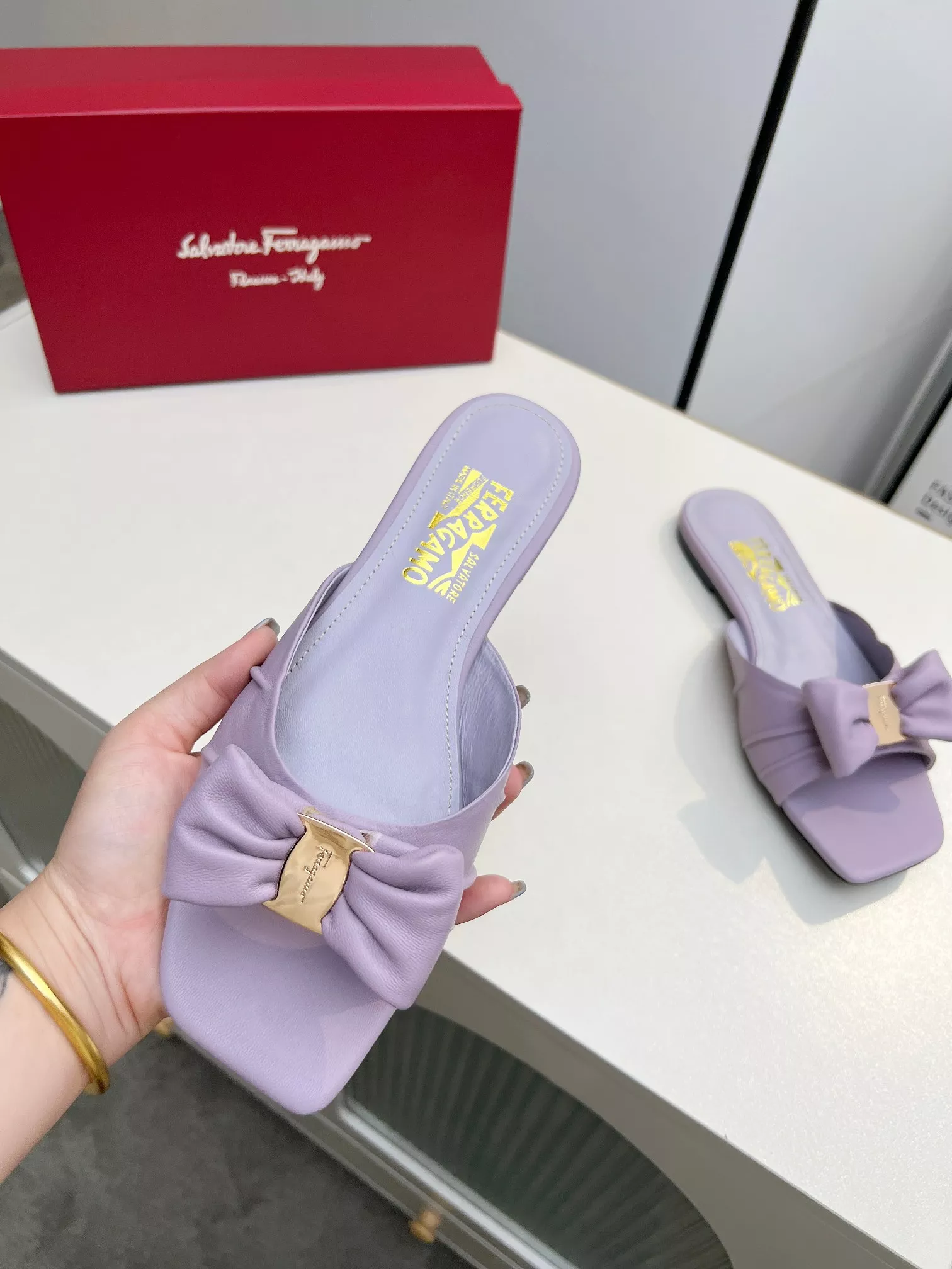 EyeCatching 6808 Salvatore Ferragamo Slippers For Women