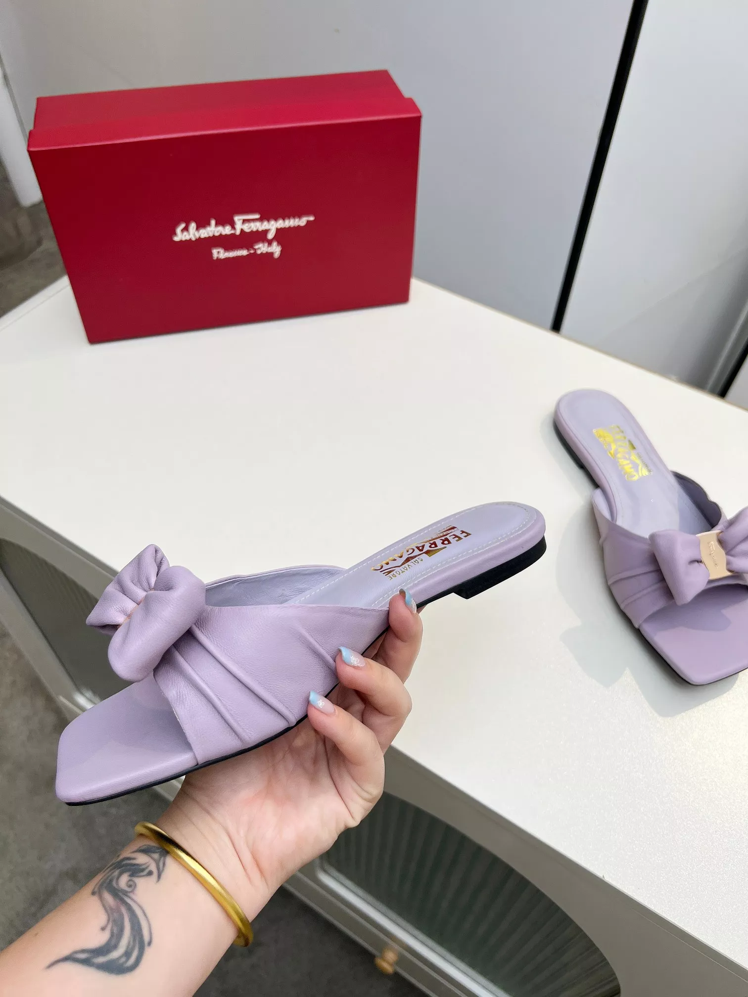 EyeCatching 6808 Salvatore Ferragamo Slippers For Women
