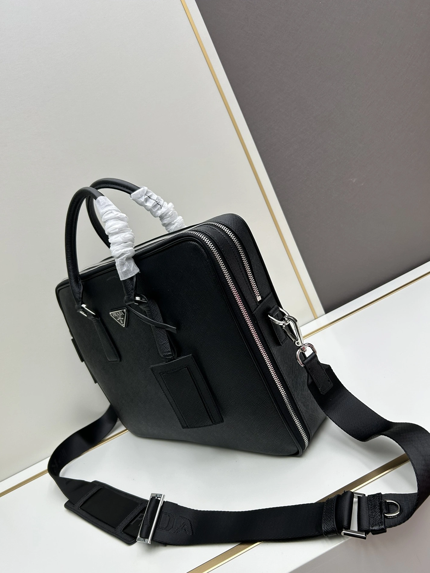 EyeCatching 6827 Prada AAA Man Handbags