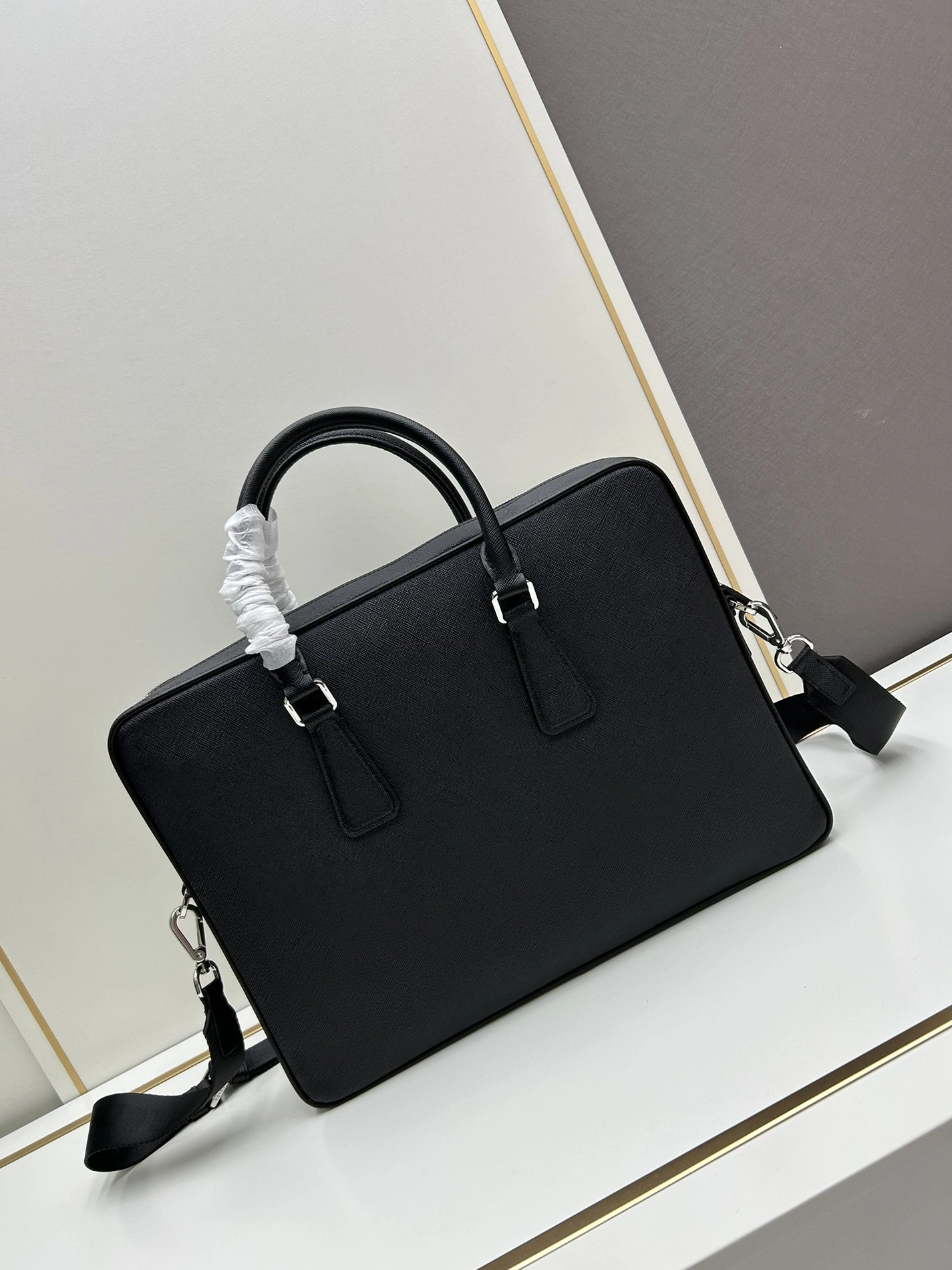 EyeCatching 6827 Prada AAA Man Handbags