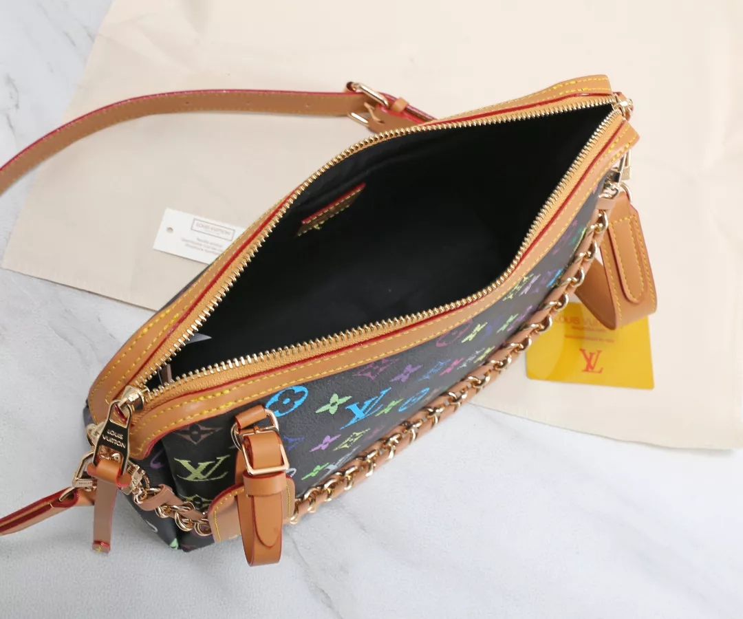 EyeCatching 6854 Louis Vuitton Messenger Bags For Women