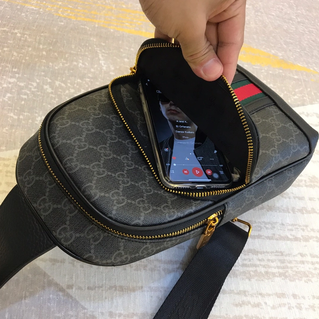 EyeCatching 6858 Gucci AAA Man Messenger Bags