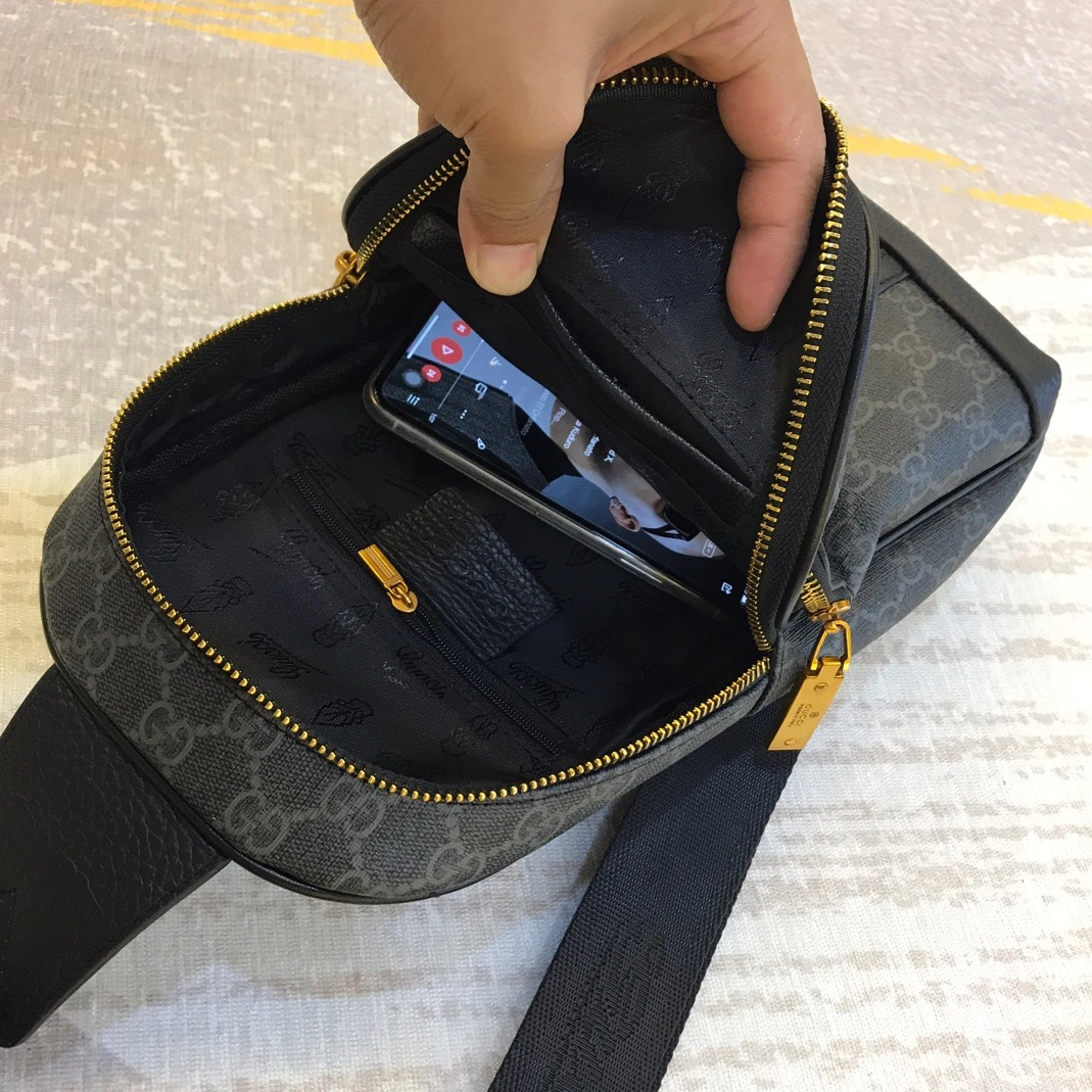 EyeCatching 6858 Gucci AAA Man Messenger Bags