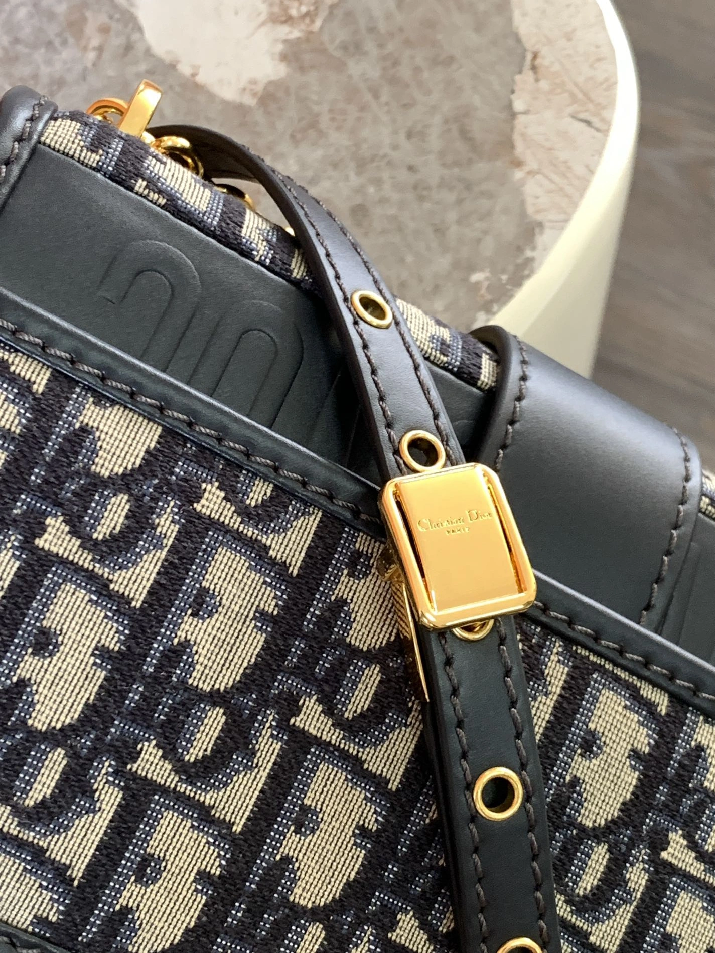 EyeCatching 6937 Christian Dior AAA Quality Messenger Bags For Women