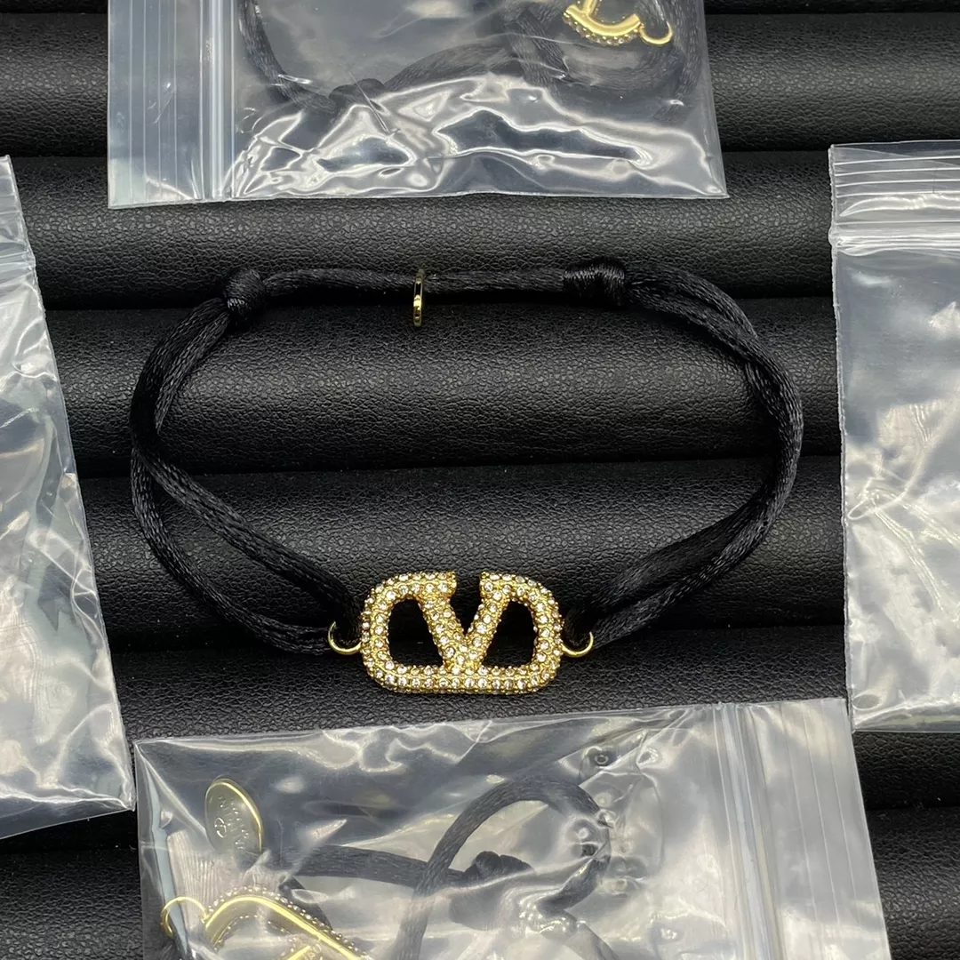 EyeCatching 6953 Valentino Bracelets