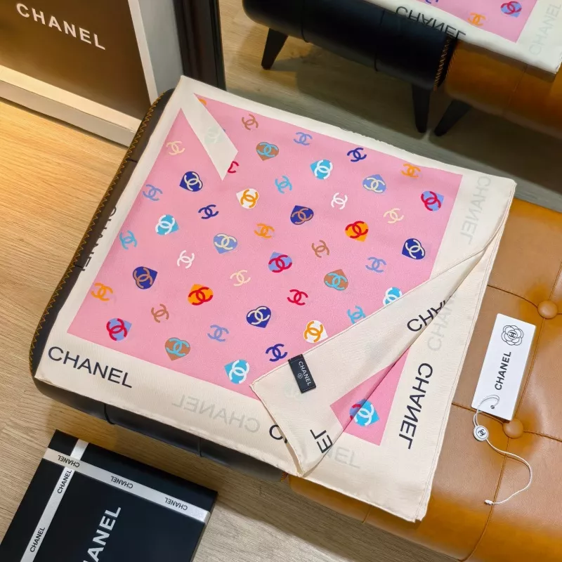 EyeCatching 701 Chanel Silk Squares