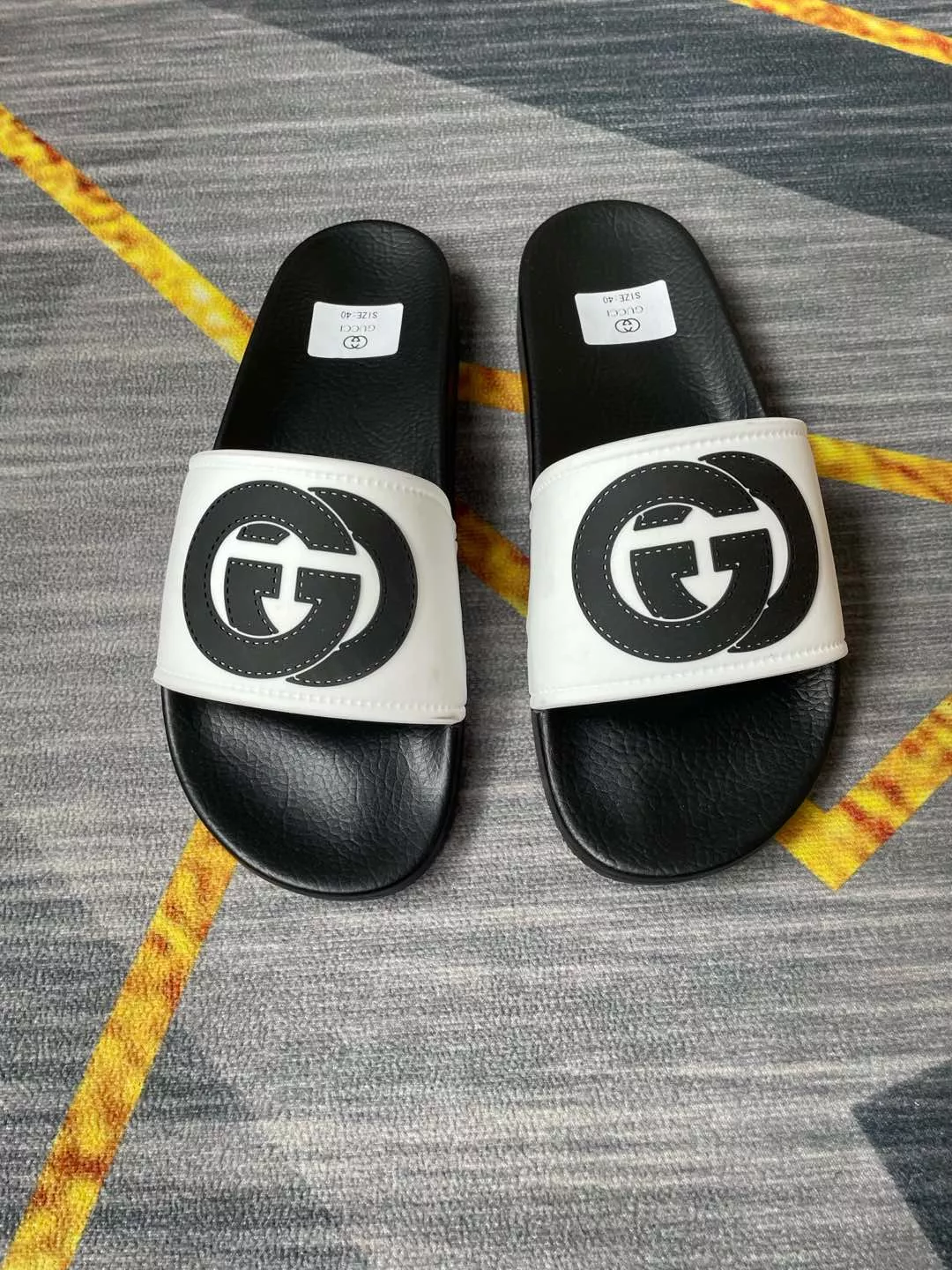 EyeCatching 7113 Gucci Slippers For Men