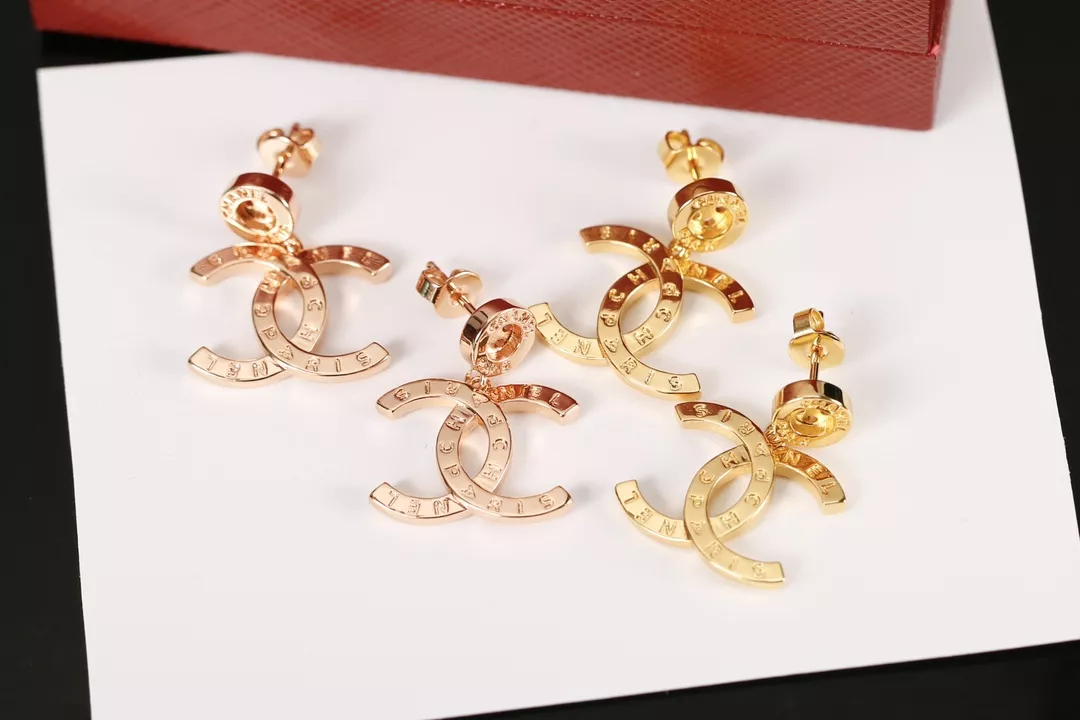 EyeCatching 7177 Chanel Earrings For Women