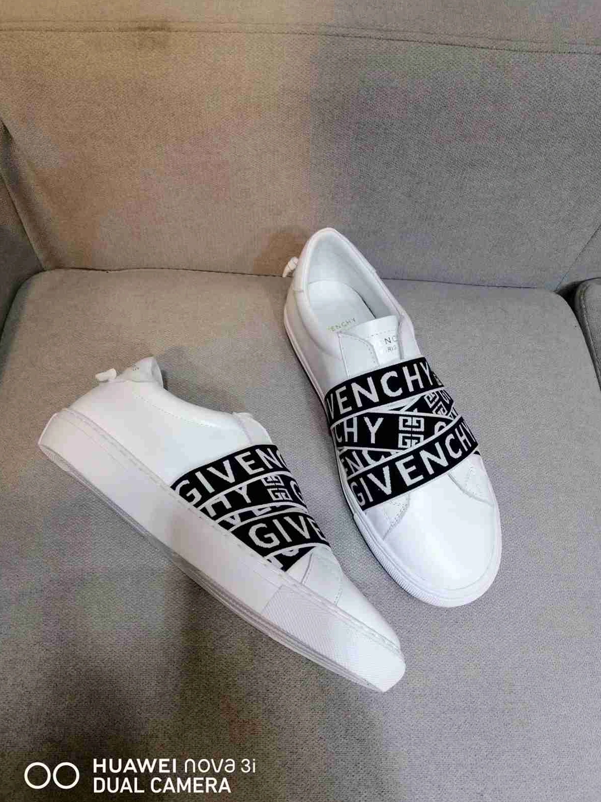 EyeCatching 7264 Givenchy Casual Shoes For Men