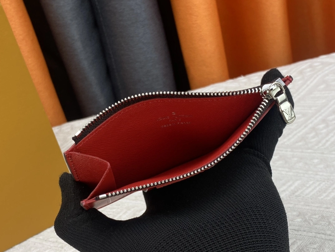 EyeCatching 7298 Louis Vuitton LV Card Case For Women