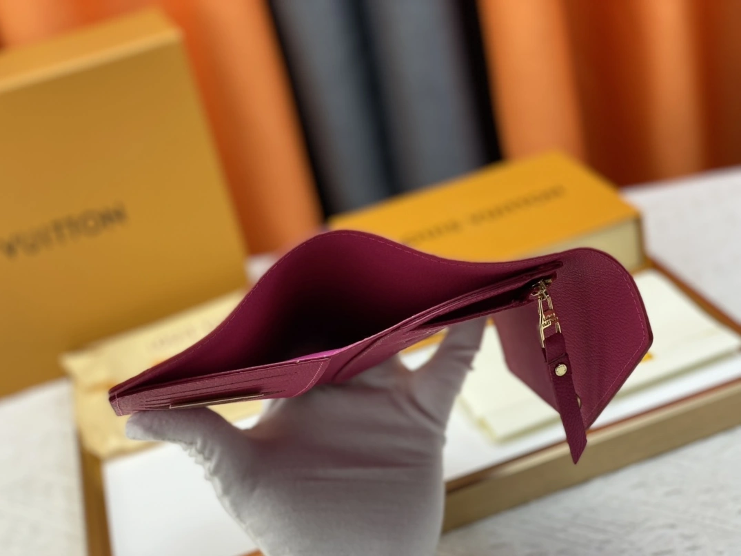EyeCatching 7317 Louis Vuitton LV Wallets For Women