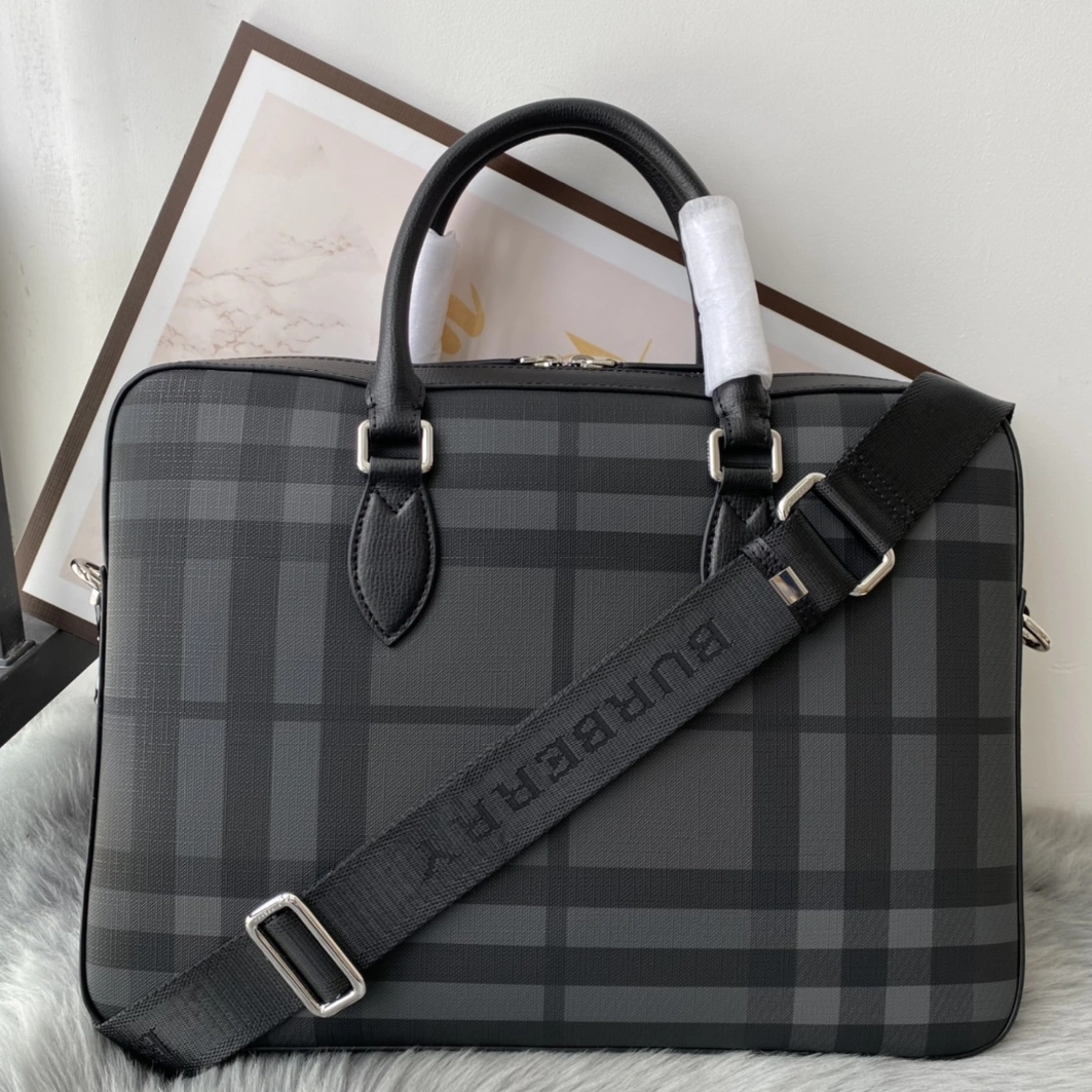 EyeCatching 7454 Burberry AAA Man Handbags