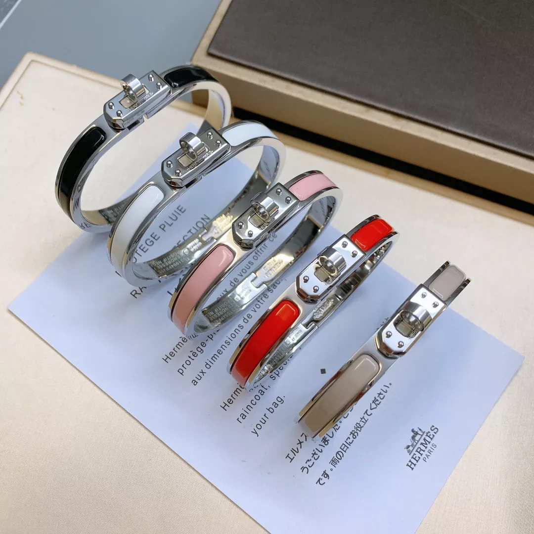 EyeCatching 7647 Hermes Bracelets