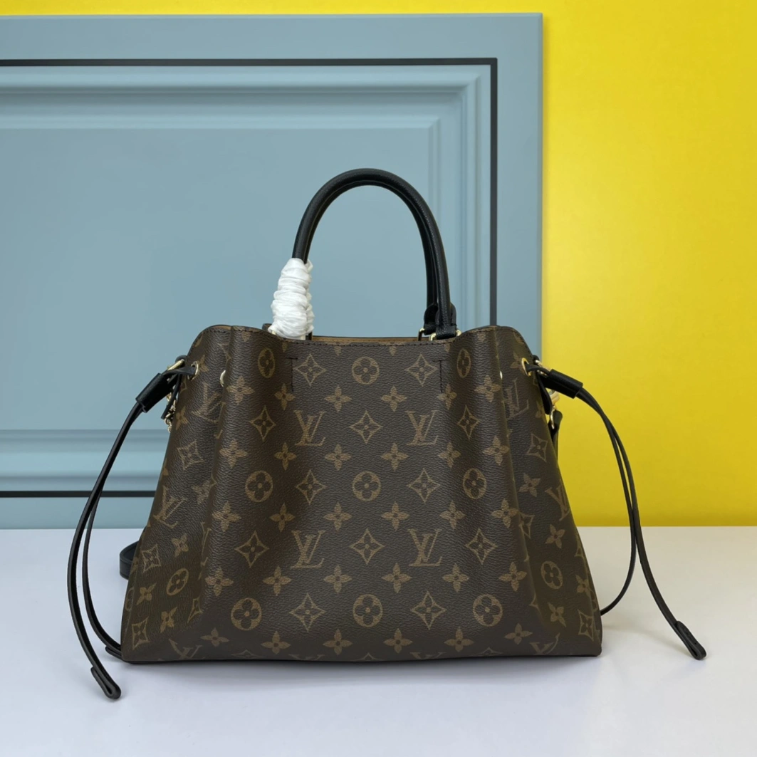 EyeCatching 7791 Louis Vuitton AAA Quality Handbags For Women