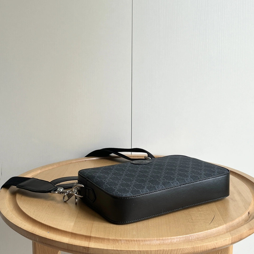 EyeCatching 789 Gucci AAA Man Messenger Bags