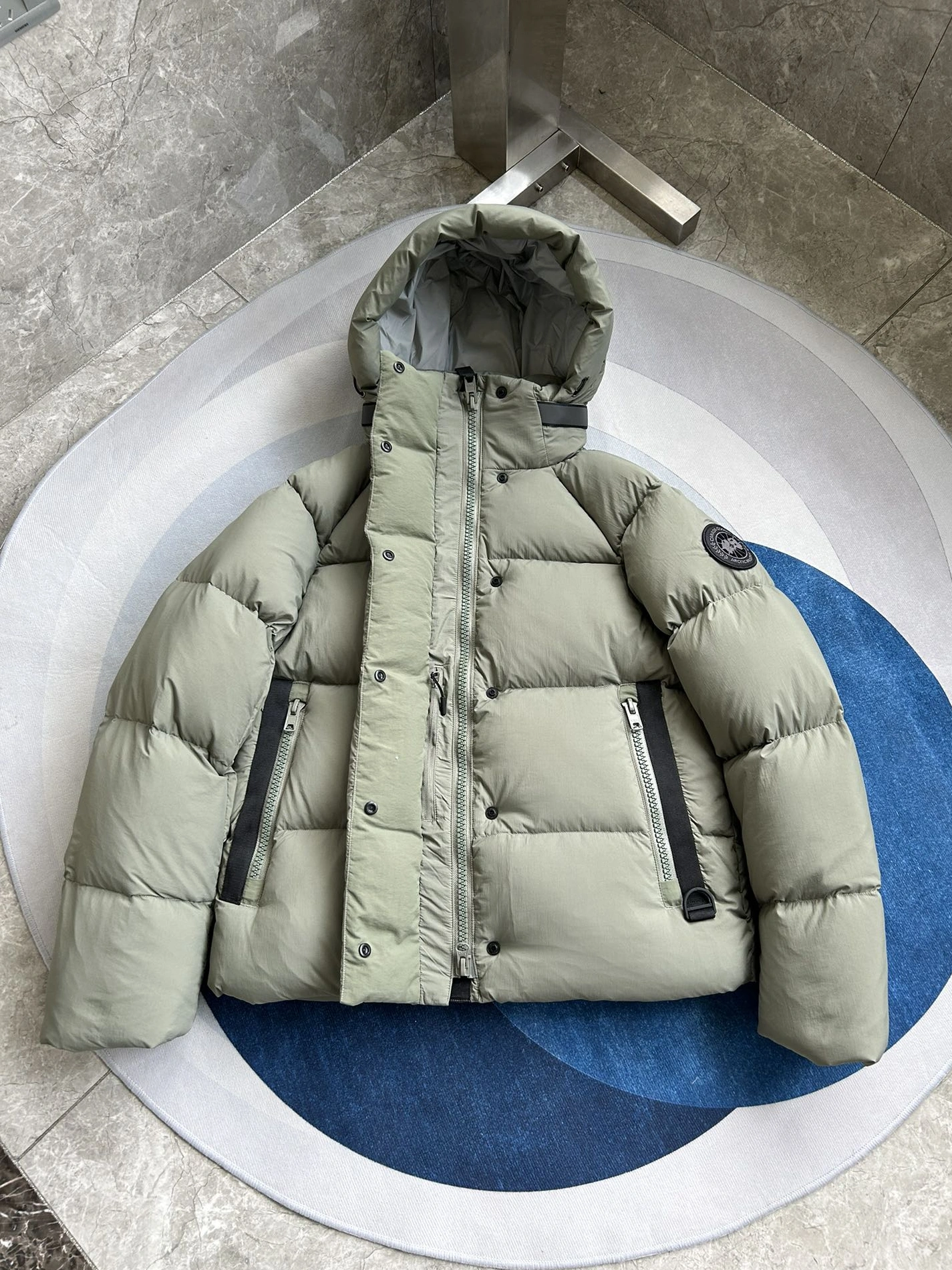 EyeCatching 7899 Canada Goose Down Feather Coat Long Sleeved For Women