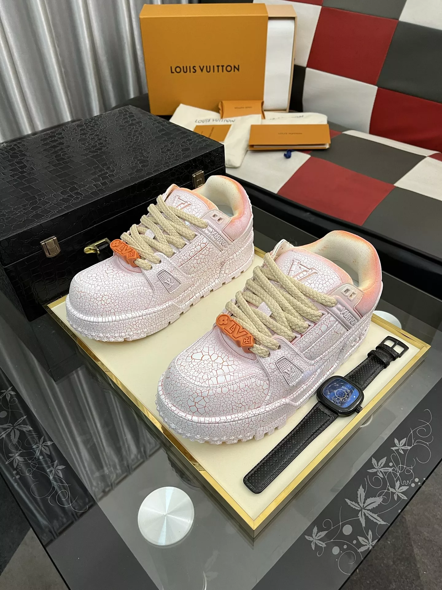 EyeCatching 7923 Louis Vuitton Casual Shoes For Women