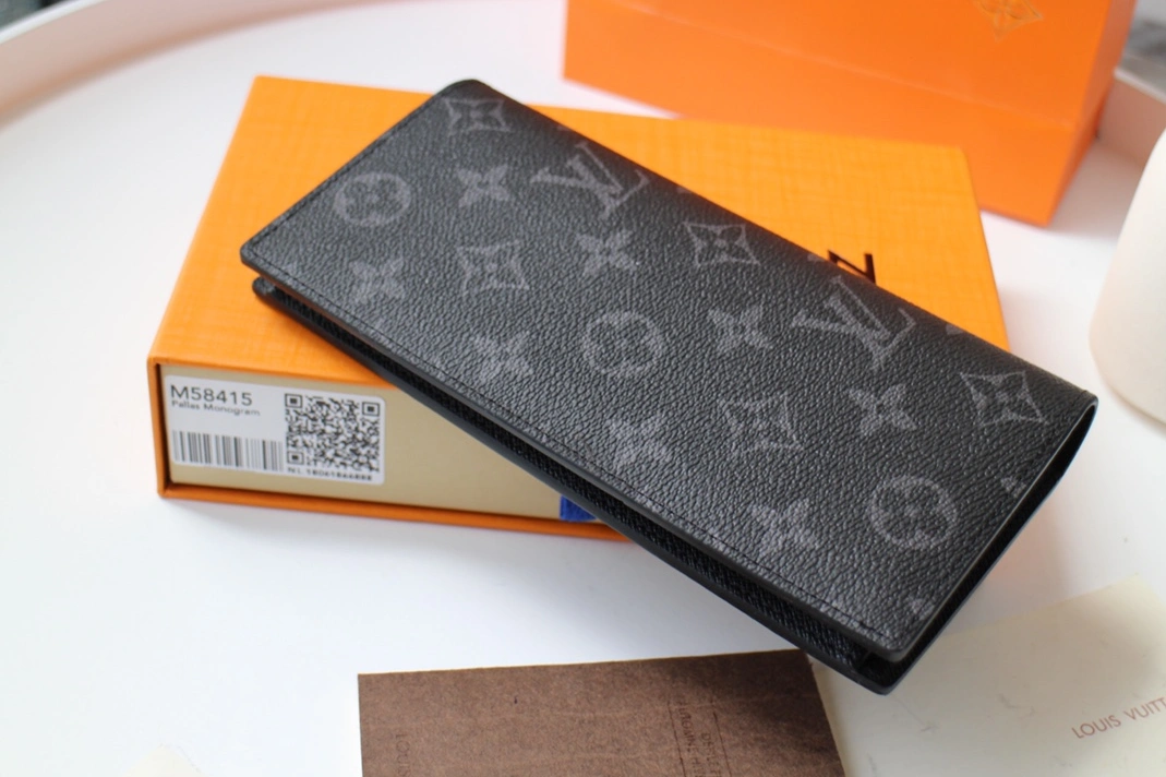 EyeCatching 844 Louis Vuitton AAA Man Wallets