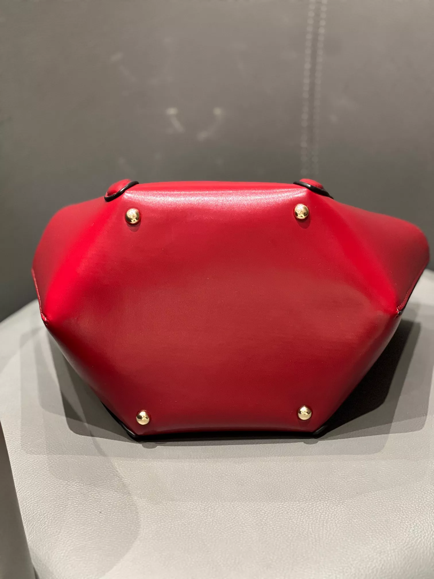 EyeCatching 8485 Gucci AAA Quality Handbags For Women