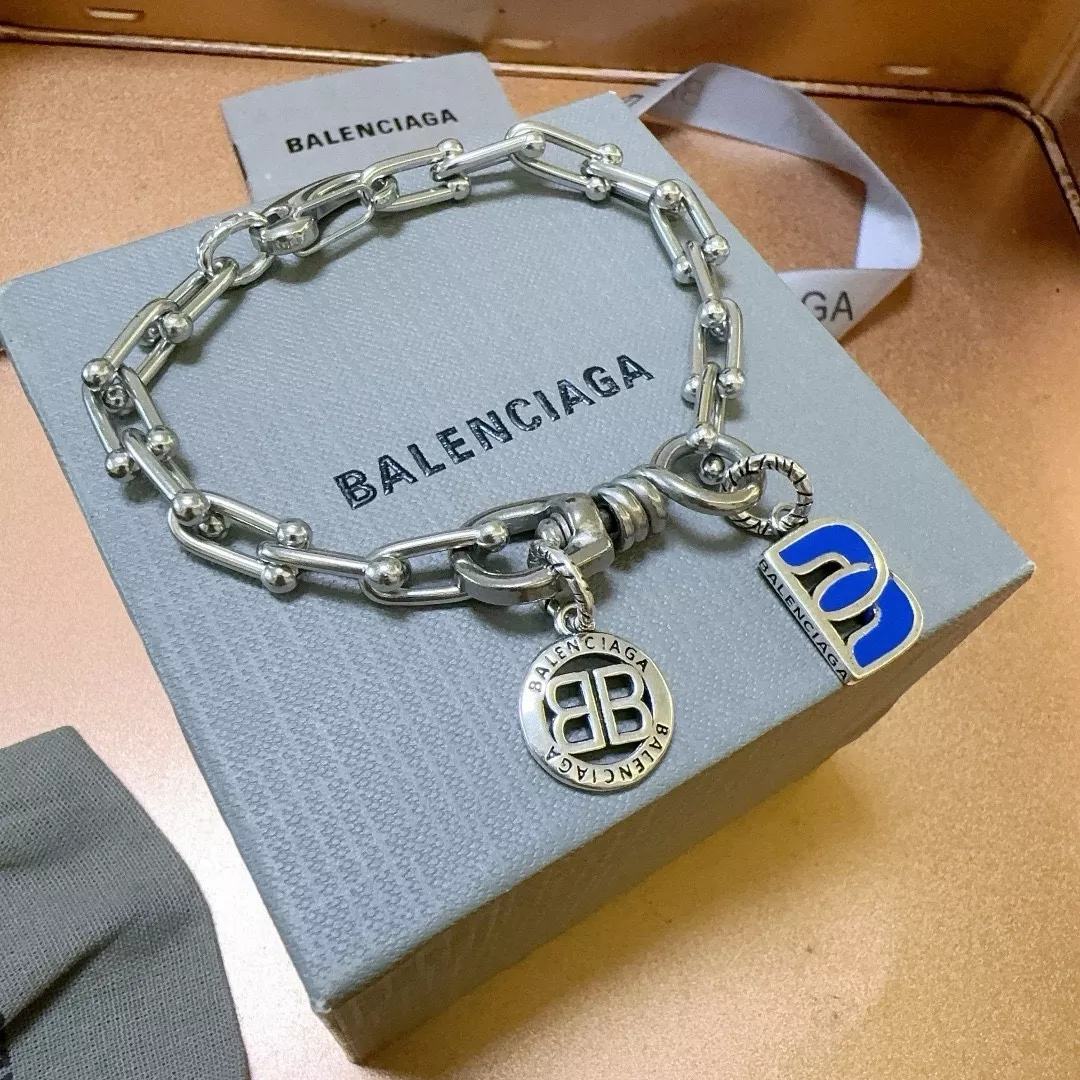 EyeCatching 8522 Balenciaga Bracelets