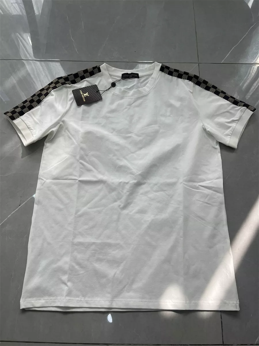 EyeCatching 8525 Louis Vuitton LV T-Shirts Short Sleeved For Men