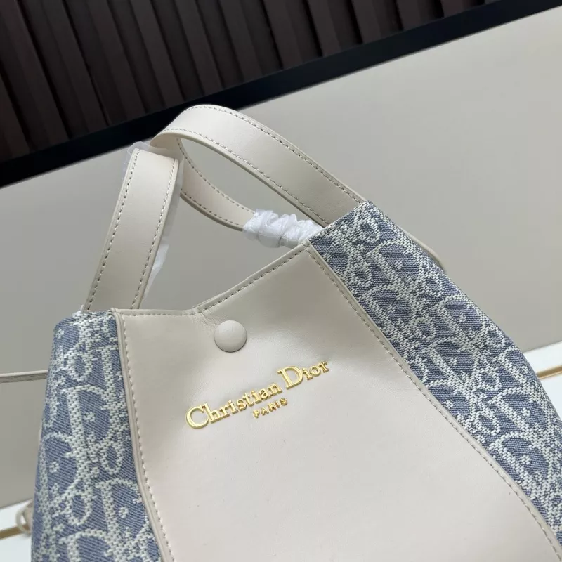 EyeCatching 8609 Christian Dior AAA Quality Handbags For Women