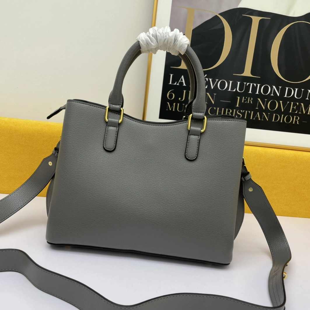 EyeCatching 8658 Prada AAA Quality Handbags For Women