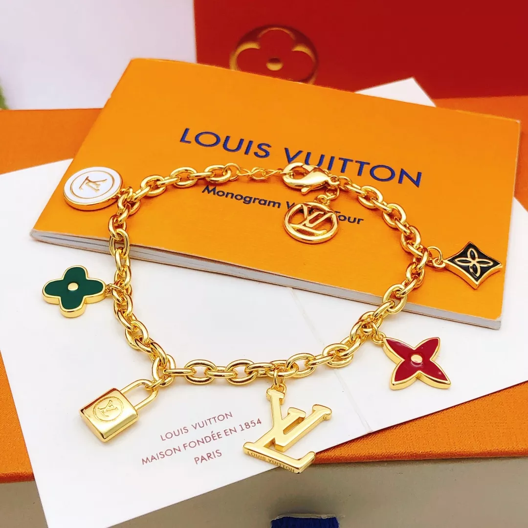 EyeCatching 8739 Louis Vuitton LV Bracelets