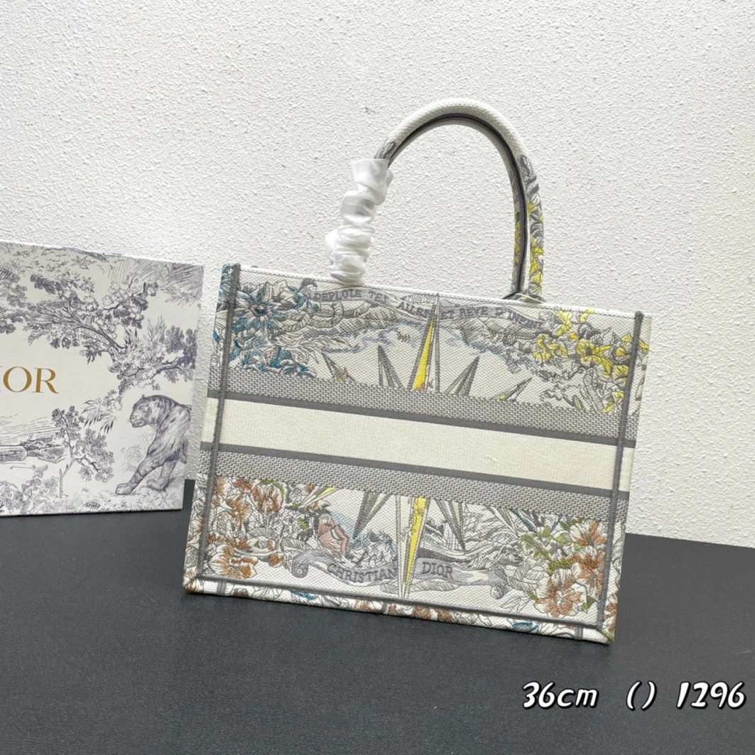 EyeCatching 8819 Christian Dior AAA Quality Tote-Handbags For Women