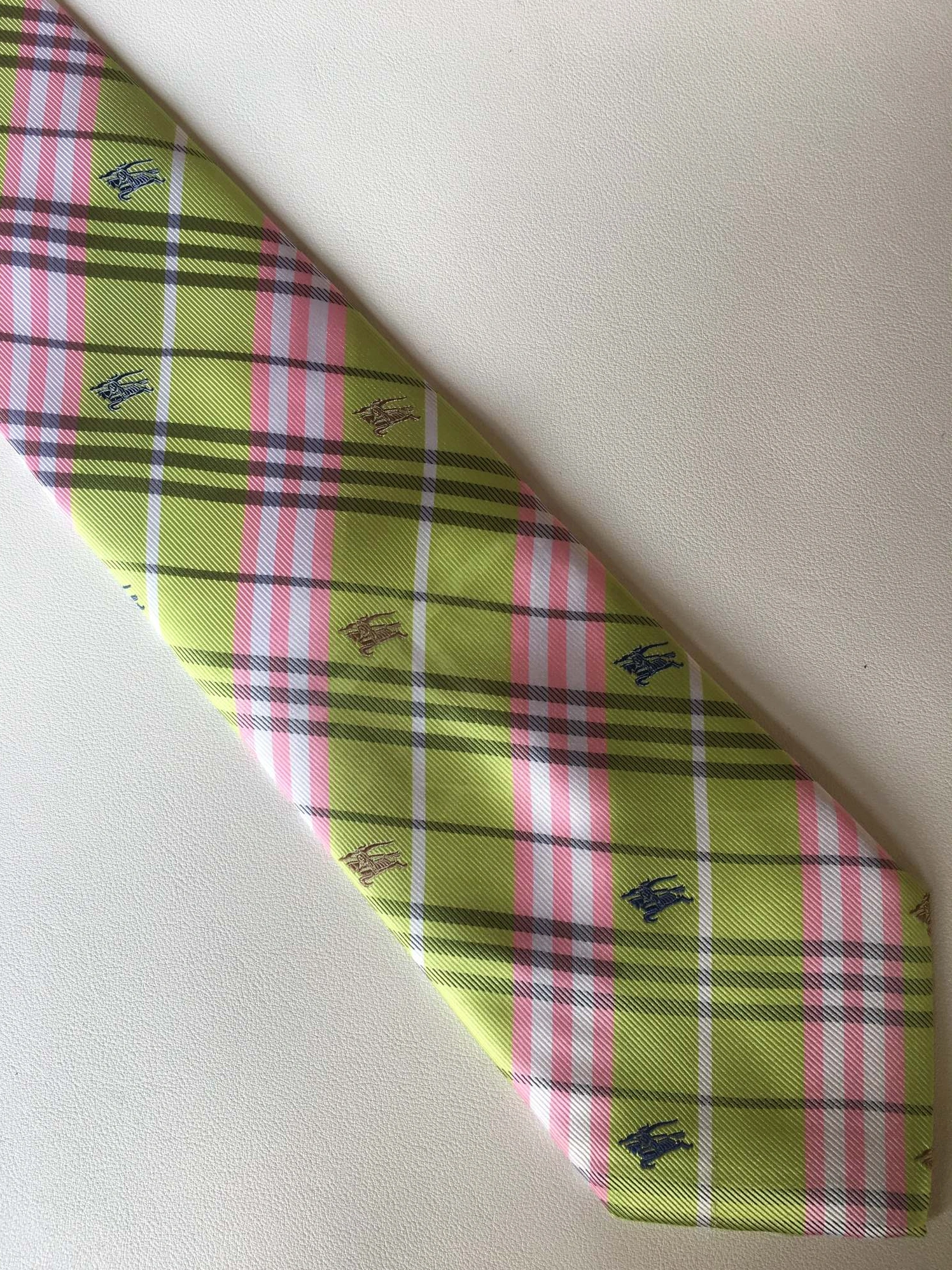 EyeCatching 8991 Burberry Necktie For Men