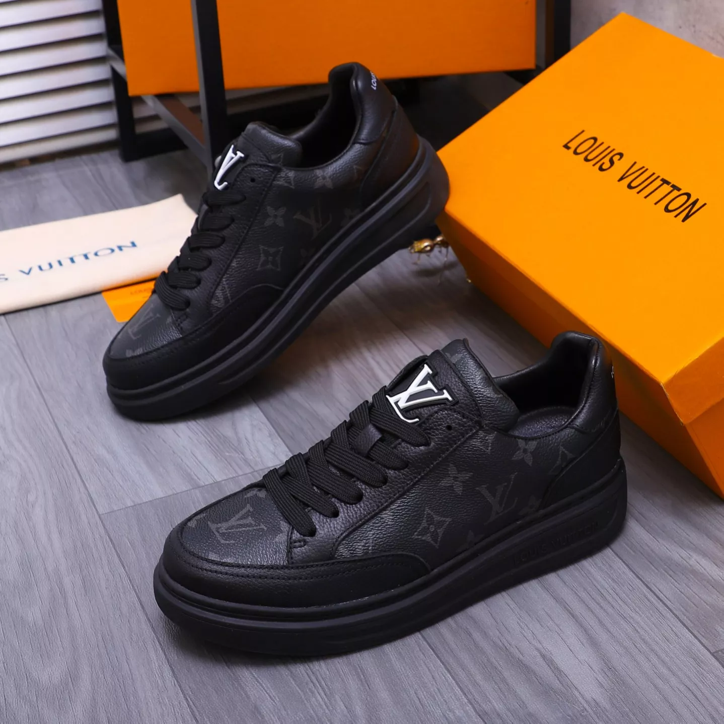 EyeCatching 9011 Louis Vuitton Casual Shoes For Men