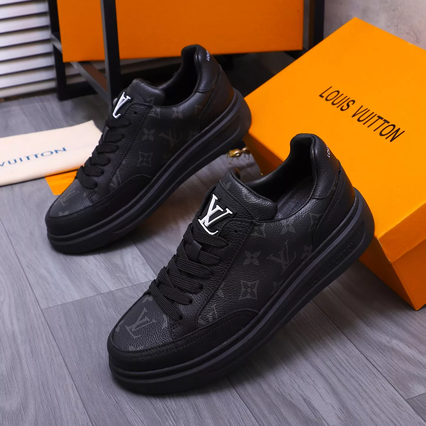 EyeCatching 9011 Louis Vuitton Casual Shoes For Men
