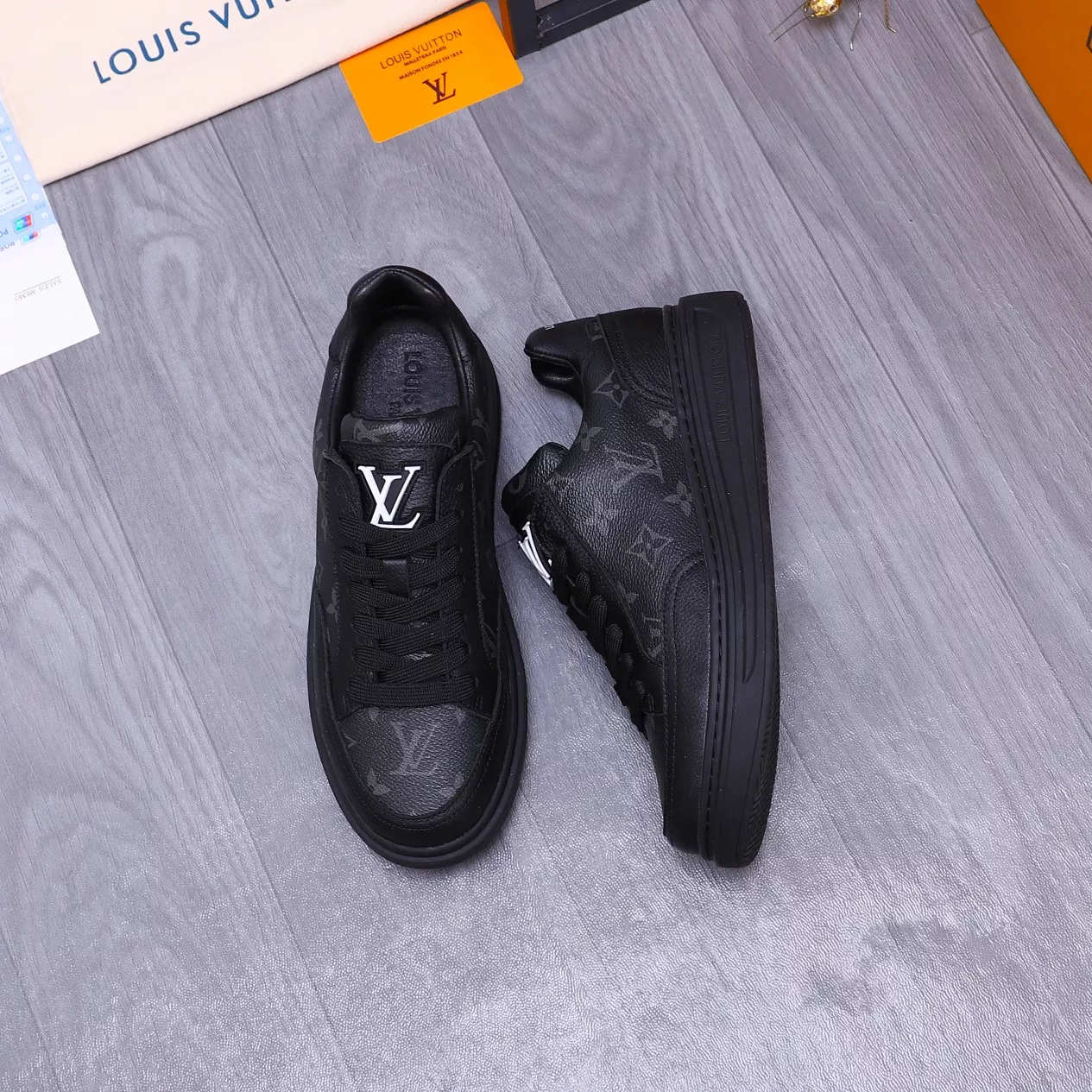 EyeCatching 9011 Louis Vuitton Casual Shoes For Men