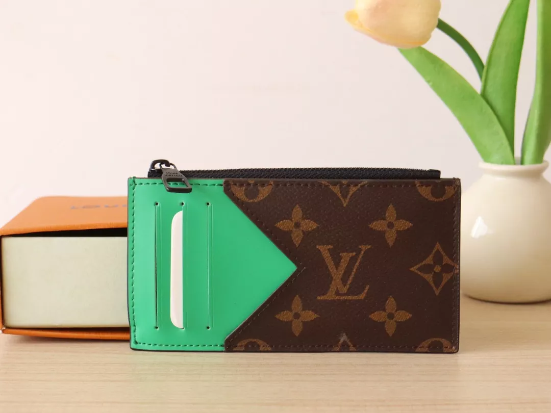 EyeCatching 9147 Louis Vuitton LV Card Case