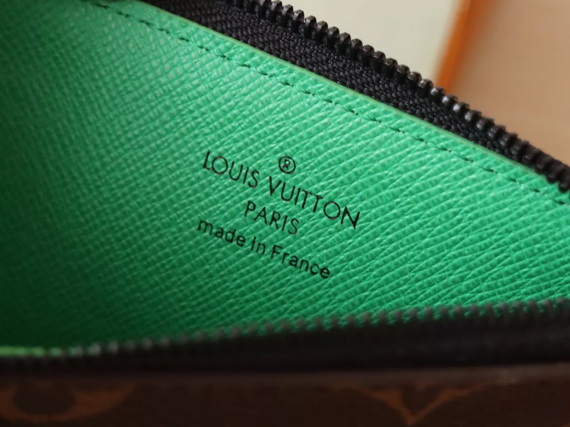 EyeCatching 9147 Louis Vuitton LV Card Case