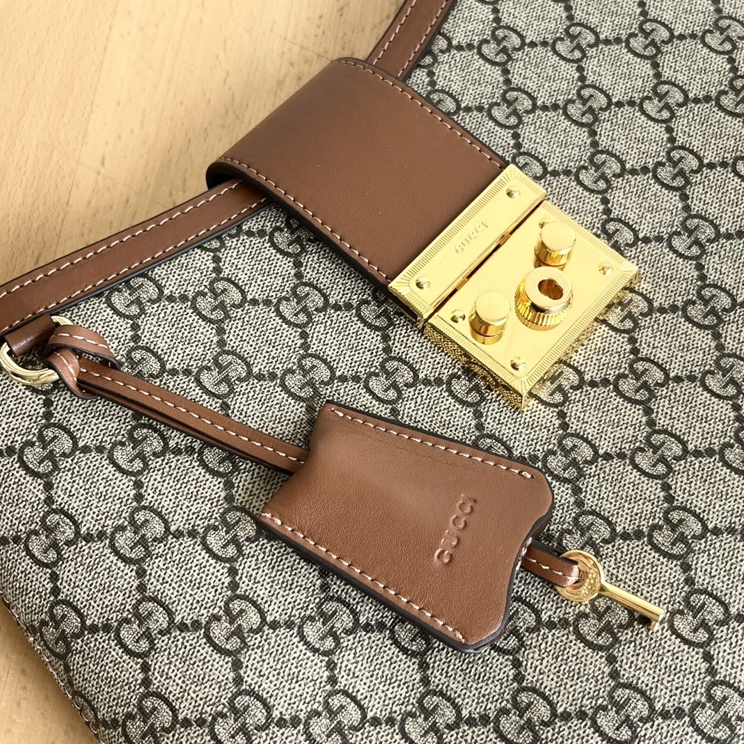 EyeCatching 917 Gucci AAA Quality Shoulder Bags For Women