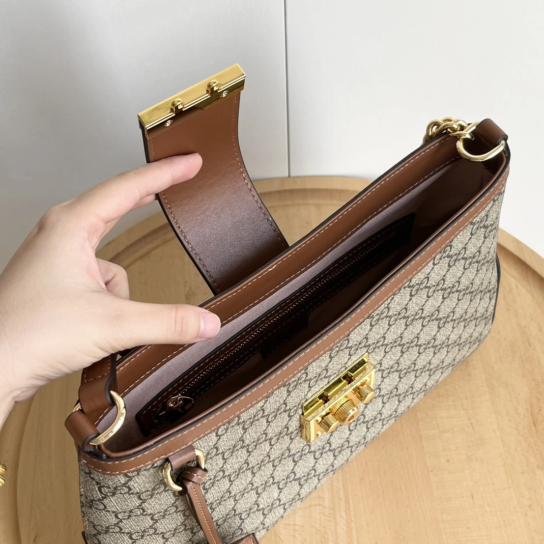 EyeCatching 917 Gucci AAA Quality Shoulder Bags For Women