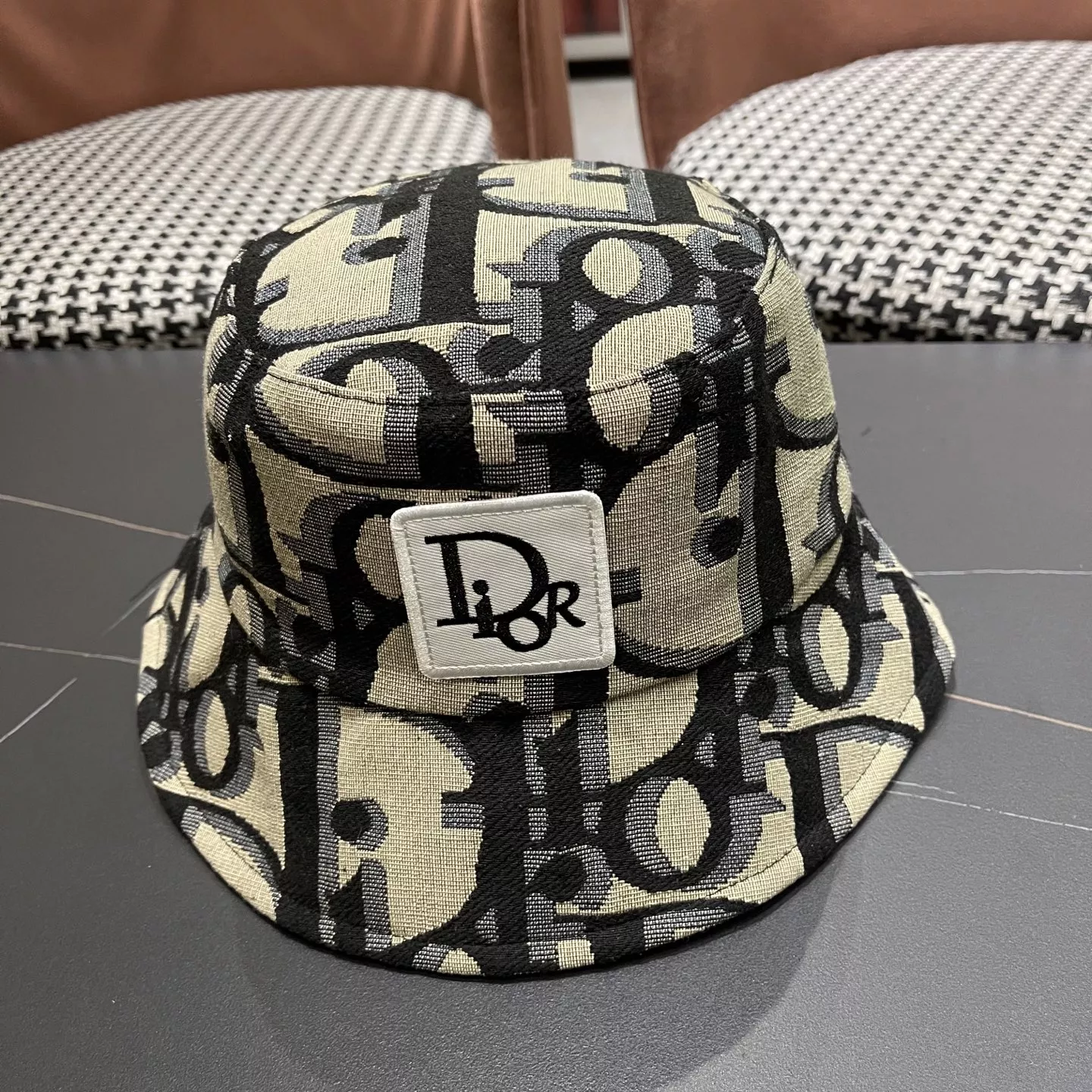 EyeCatching 9266 Christian Dior Caps