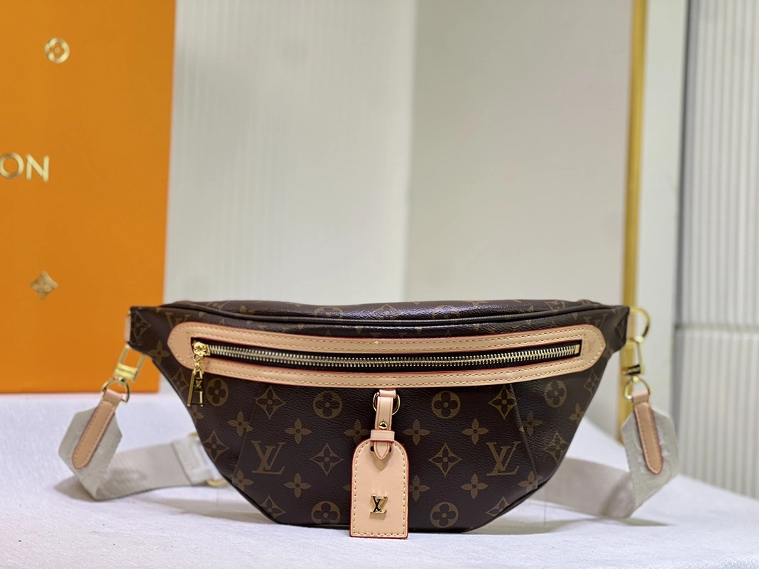 EyeCatching 9640 Louis Vuitton LV AAA Quality Belt Bags For Unisex