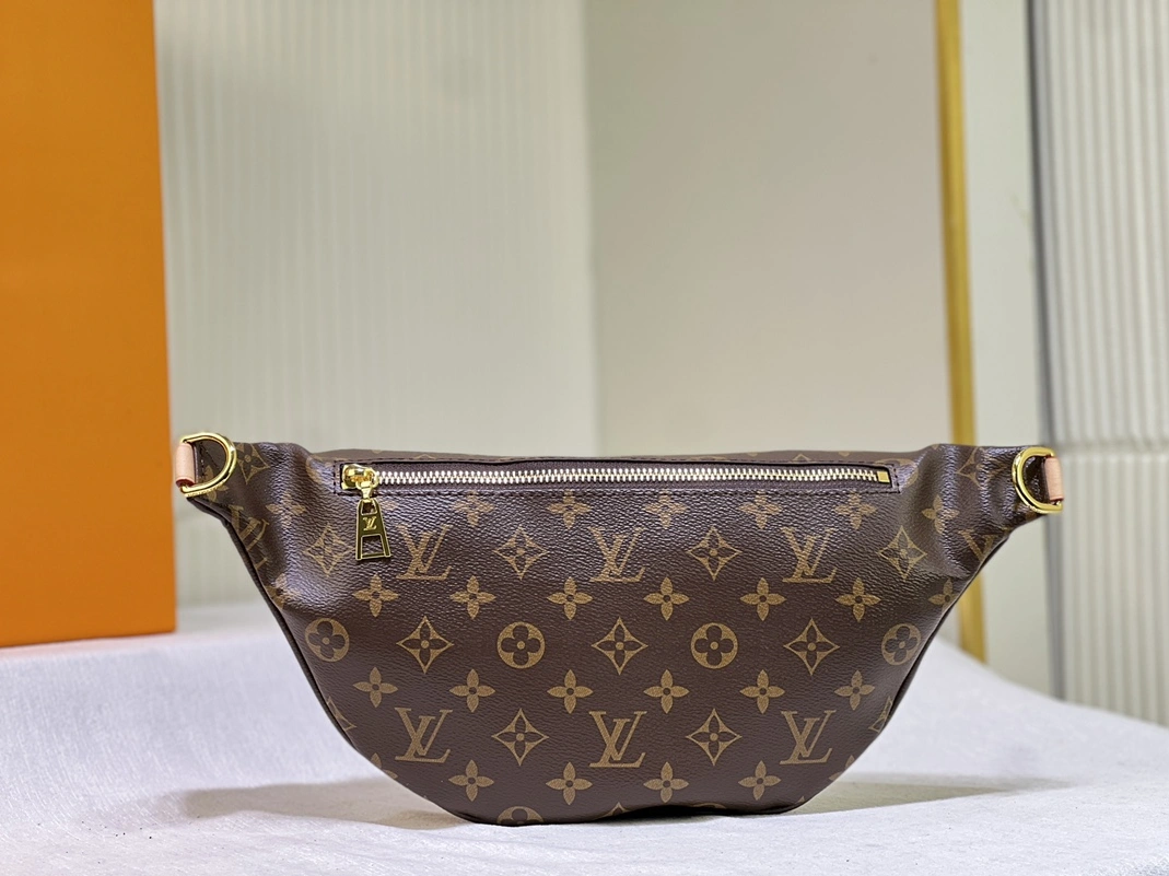 EyeCatching 9640 Louis Vuitton LV AAA Quality Belt Bags For Unisex