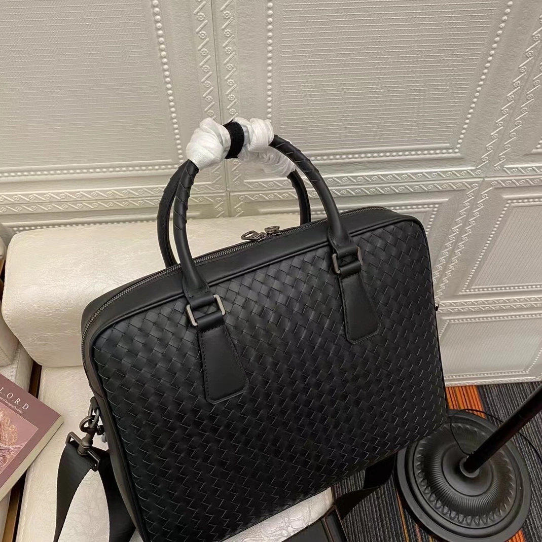 EyeCatching 9719 Bottega Veneta AAA Man Handbags