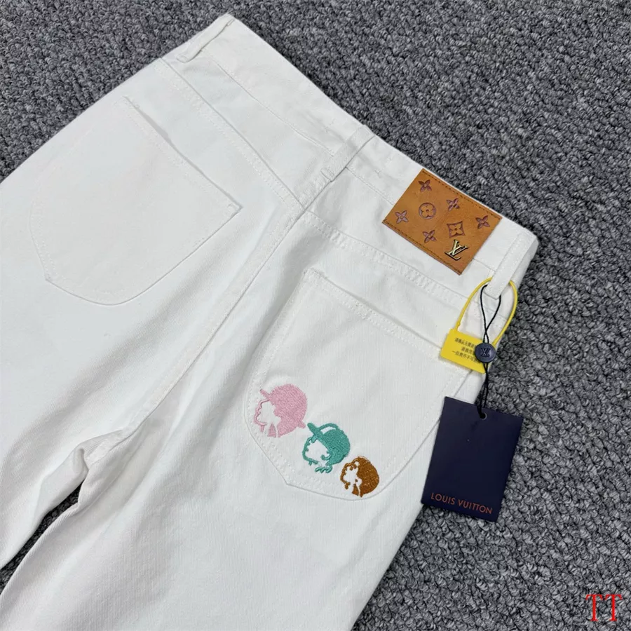 EyeCatching 974 Louis Vuitton LV Jeans For Men