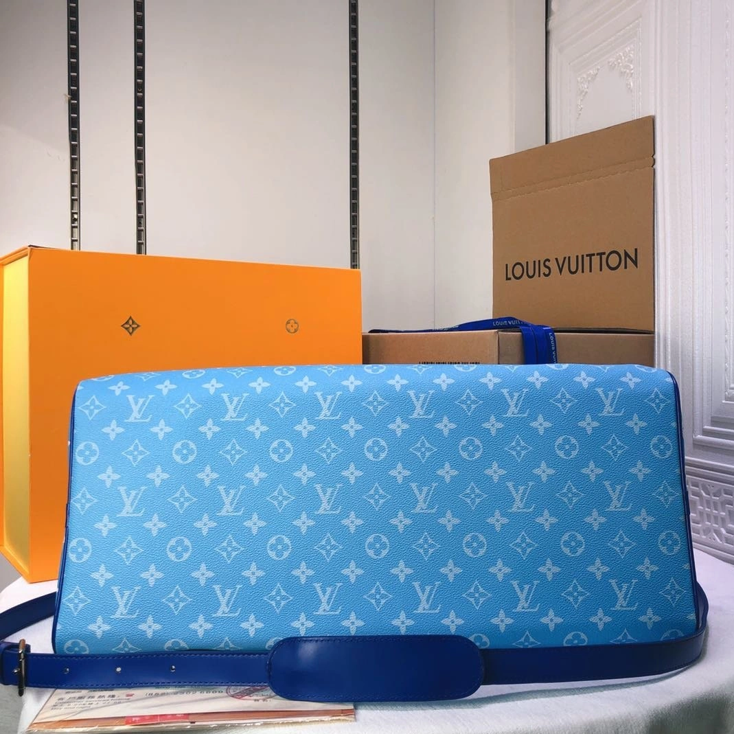 EyeCatching 9776 Louis Vuitton Travel Bags For Women