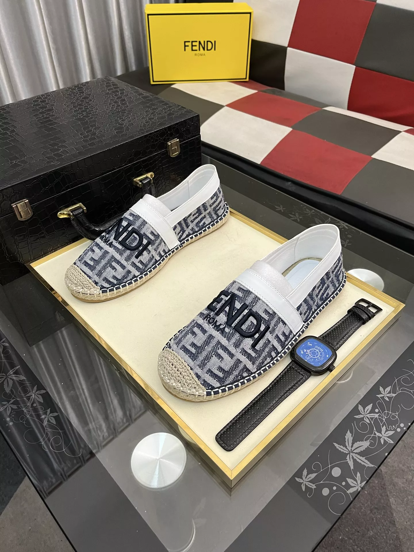 EyeCatching 980 Fendi Casual Shoes For Men