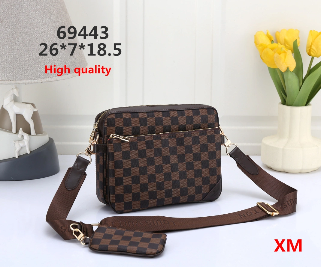 Fashionable 1078 Louis Vuitton Messenger Bags For Men