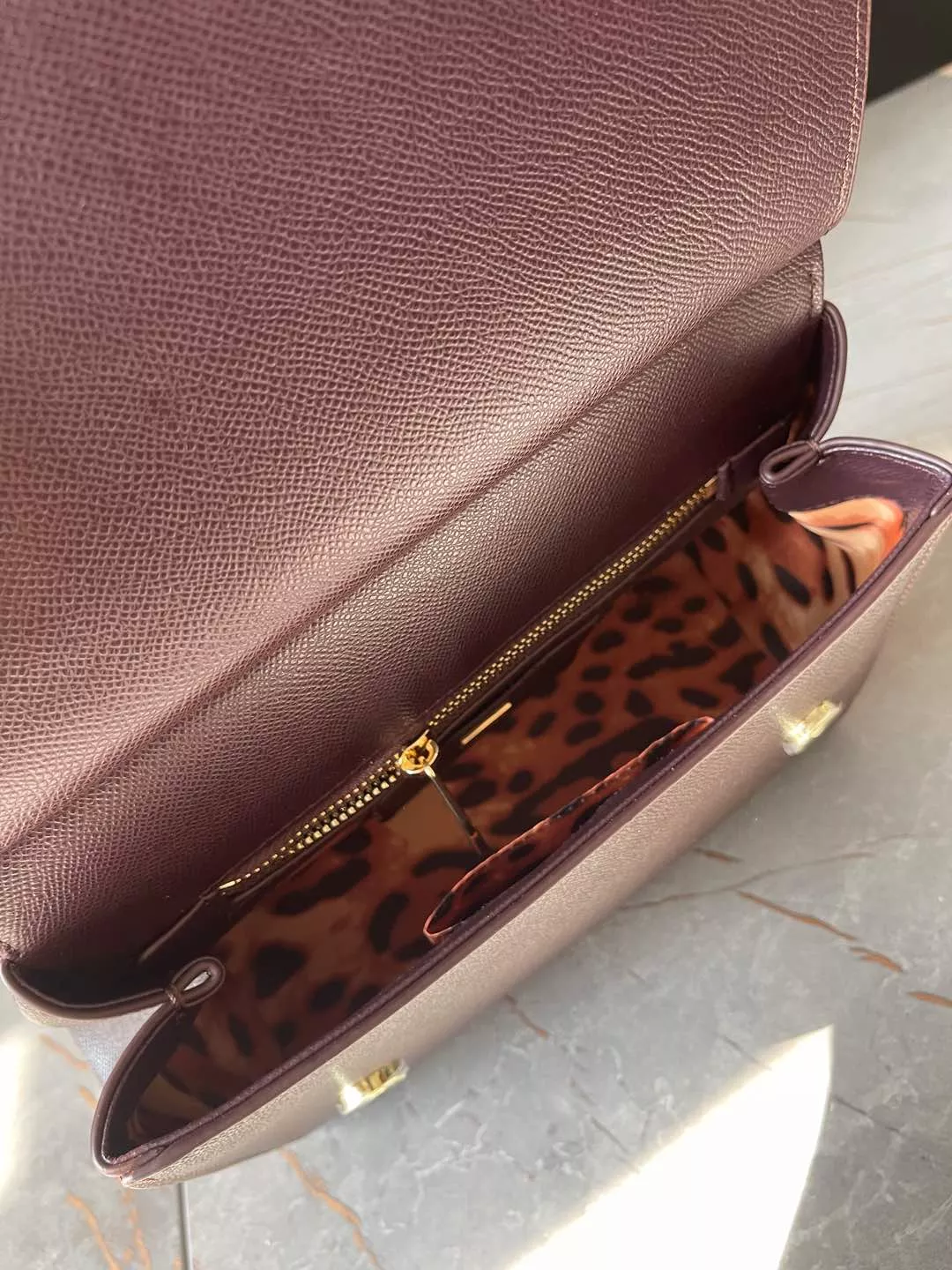 Fashionable 1116 Dolce & Gabbana AAA Quality Handbags For Women